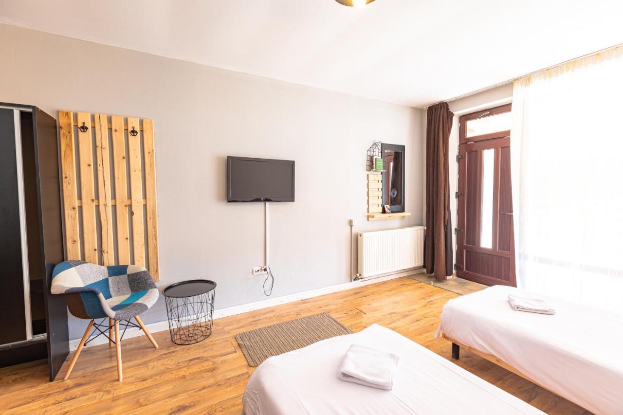 Ezio House Hotel ติมิซุล เด โจส ภายนอก รูปภาพ